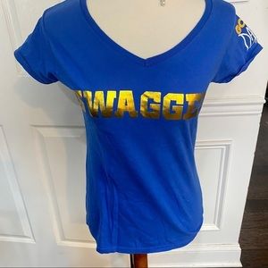 Swagger, Gotta Dance V-neck Graphic Tee, Medium